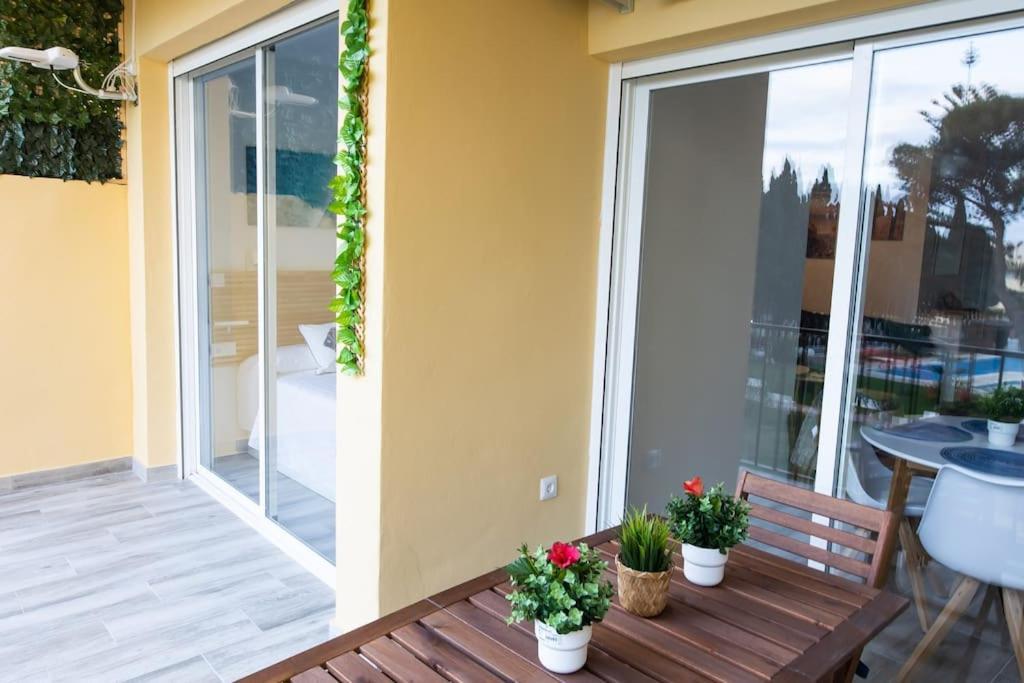 Enjoy La Carihuela Beach At 4 Min.Terrace & Pool. Torremolinos Exterior foto