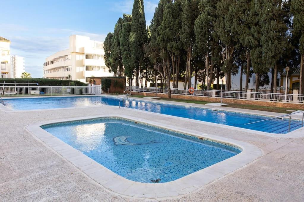 Enjoy La Carihuela Beach At 4 Min.Terrace & Pool. Torremolinos Exterior foto